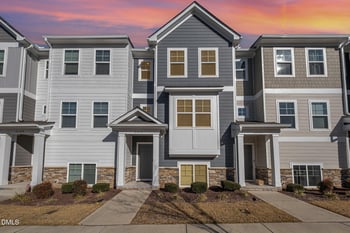 6638 Perry Creek Rd, Raleigh, NC 27616