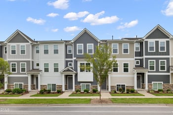 6638 Perry Creek Rd, Raleigh, NC 27616