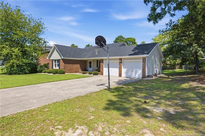 6639 Pacific Ave, Fayetteville, NC 28314