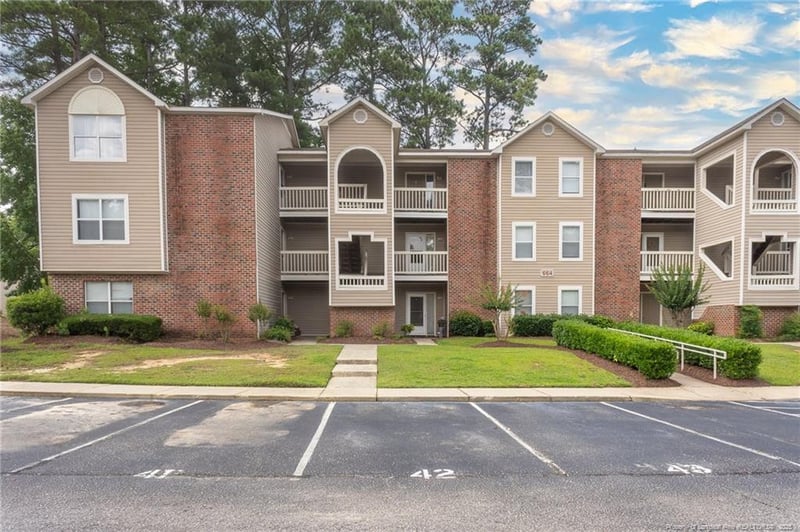 664-10 Bartons Landing Pl #10, Fayetteville, NC 28314
