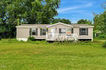 664 Big Pine Rd, Clayton, NC 27520