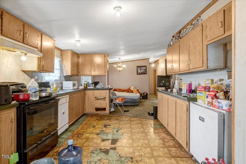 664 Big Pine Rd, Clayton, NC 27520