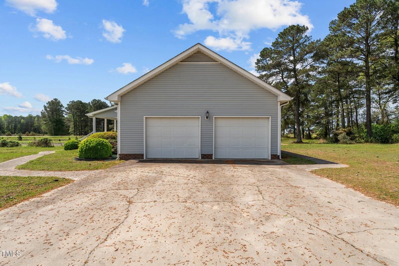 664 Marler Rd, Benson, NC 27504