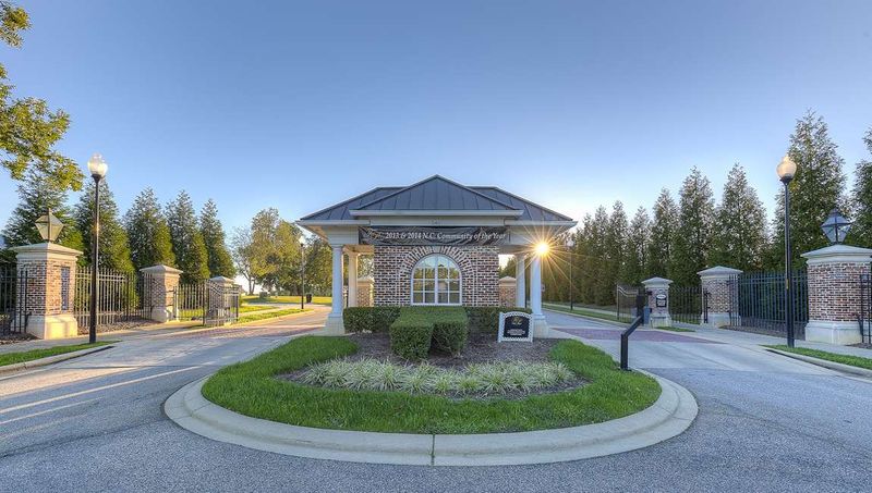 664 River Dell Townes, Clayton, NC 27526