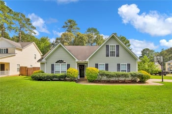 6640 Burgenfield Dr, Fayetteville, NC 28314