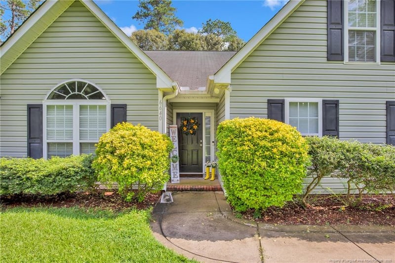 6640 Burgenfield Dr, Fayetteville, NC 28314