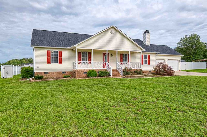 6640 Winterton Dr, Raleigh, NC 27603