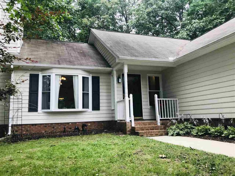 6644 Speight Cir, Raleigh, NC 27616