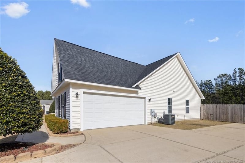 6649 Hillbrook Rd, Hope Mills, NC 28348