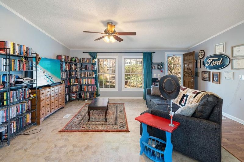 665 Jewel Dr, Wake Forest, NC 27587