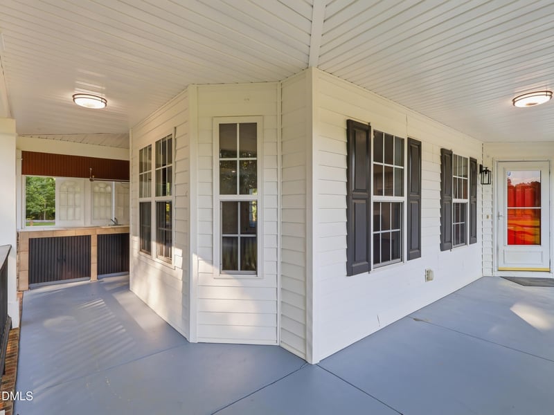 665 Lewis Rd, Zebulon, NC 27597