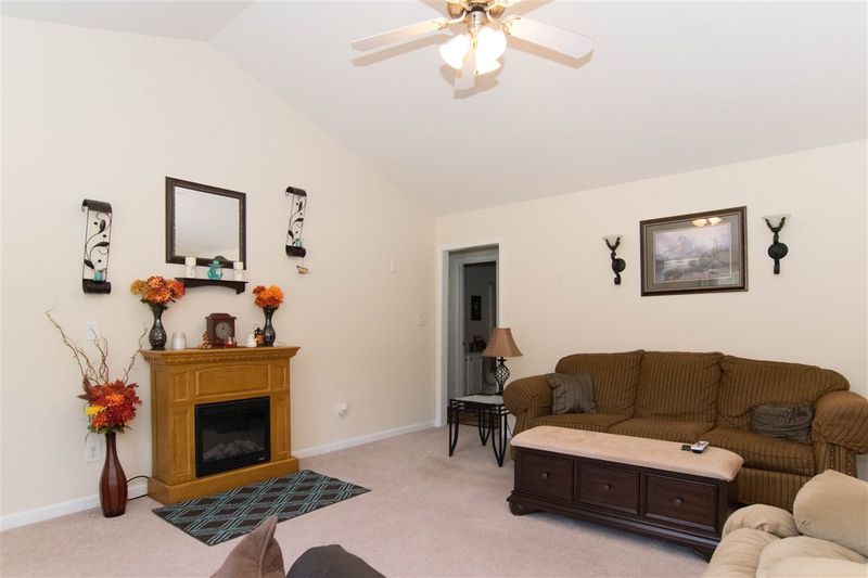 665 Weatherspoon Ln, Smithfield, NC 27577