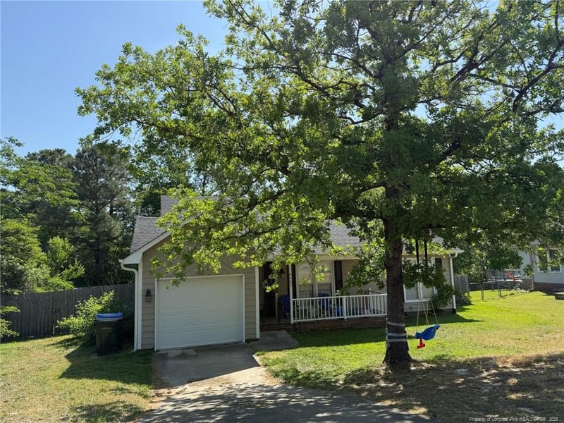 6651 Brookshire St, Fayetteville, NC 28314