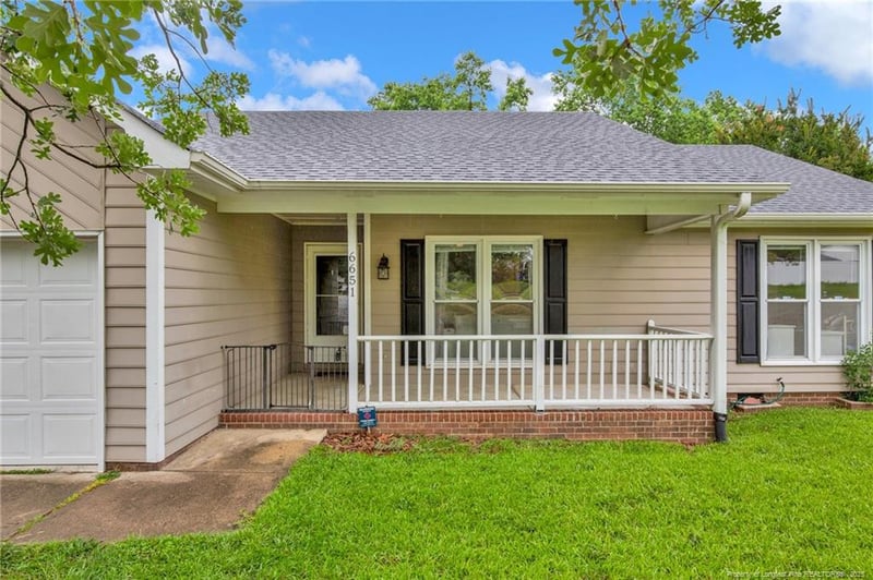 6651 Brookshire St, Fayetteville, NC 28314
