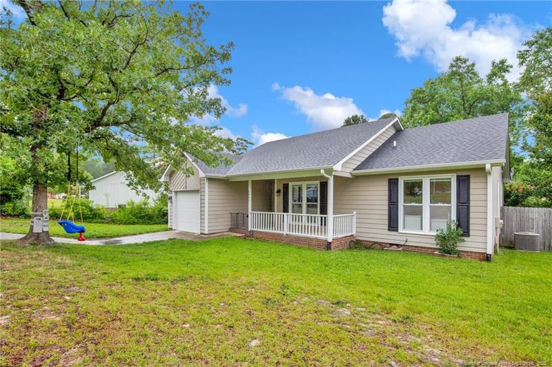 6651 Brookshire St, Fayetteville, NC 28314