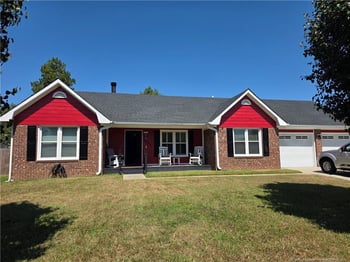 6653 Pacific Ave, Fayetteville, NC 28314