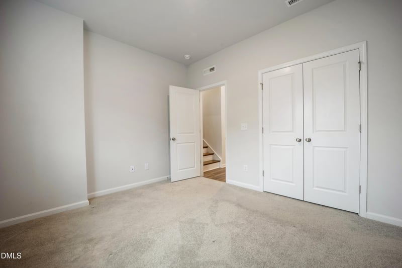 6654 Perry Creek Rd, Raleigh, NC 27616