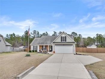 6657 Hillbrook Rd, Hope Mills, NC 28348