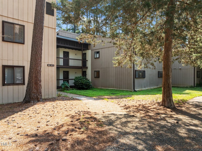 667 Pine Ridge Pl, Raleigh, NC 27609