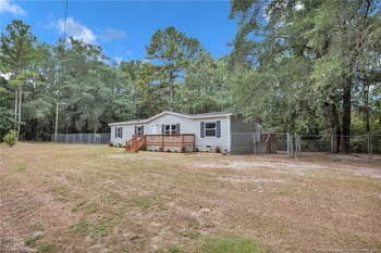 6672 Cedar Creek Rd, Fayetteville, NC 28312