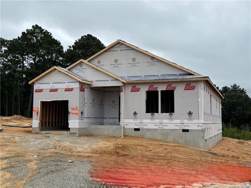 668 Blossom Trl, Lillington, NC 27546