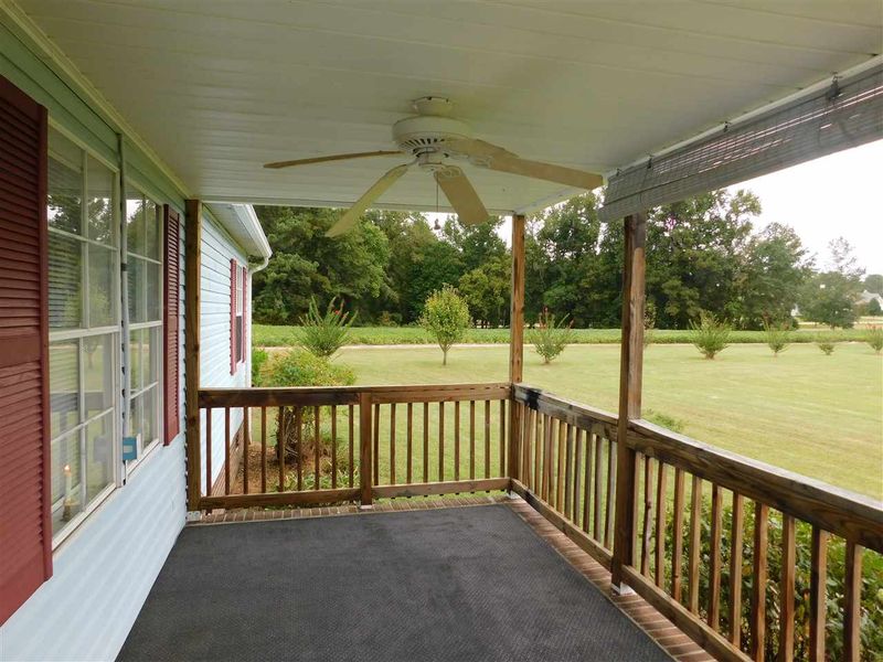 668 Mitchell Store Rd, Youngsville, NC 27596