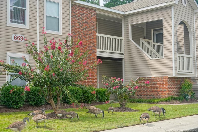 669 Bartons Landing Pl, Fayetteville, NC 28314