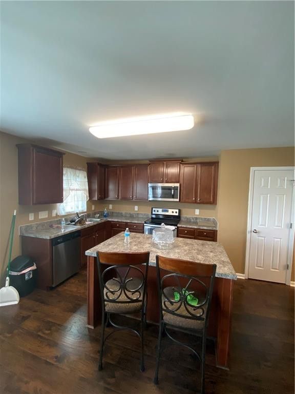 669 Meadowtop, Burlington, NC 27217