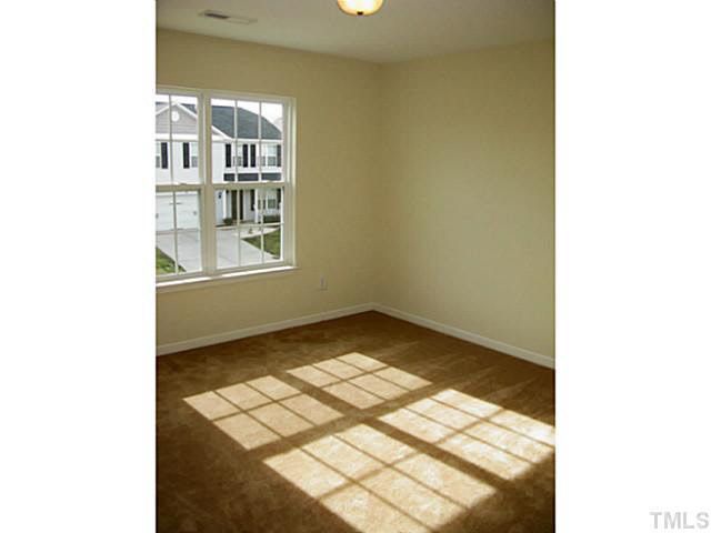669 Randolph Rd, Clayton, NC 27520