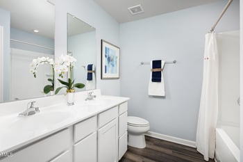 6694 Gibraltar Rock Dr, Raleigh, NC 27610