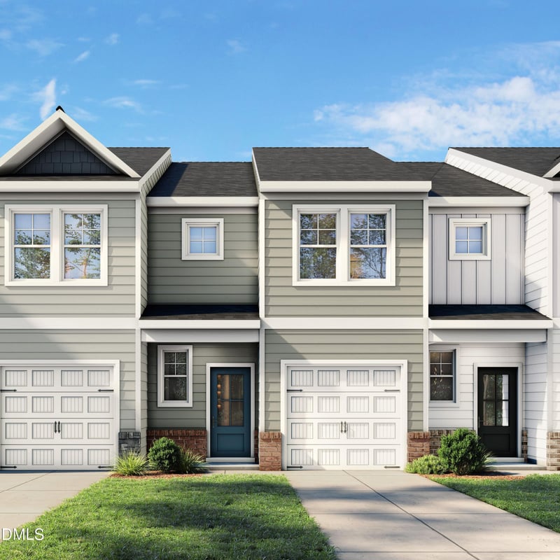 67 Chancellor Dr, Lillington, NC 27546