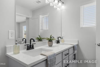 67 Chancellor Dr, Lillington, NC 27546