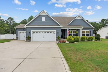 67 Creek Crossing Dr, Benson, NC 27504
