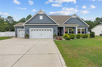 67 Creek Crossing Dr, Benson, NC 27504