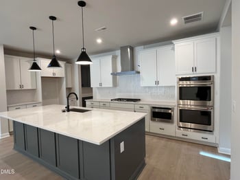 67 Firefly Ln, Fuquay Varina, NC 27526