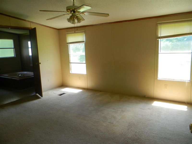 67 Harrison Ave, Fuquay Varina, NC 27526