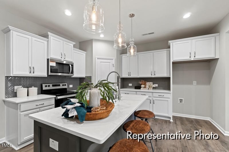 67 Little Leaf Ln #98, Clayton, NC 27527