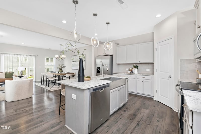 67 Little Leaf Ln #98, Clayton, NC 27527