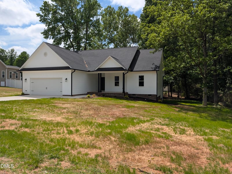 67 Oak Bluff Ct, Fuquay Varina, NC 27526