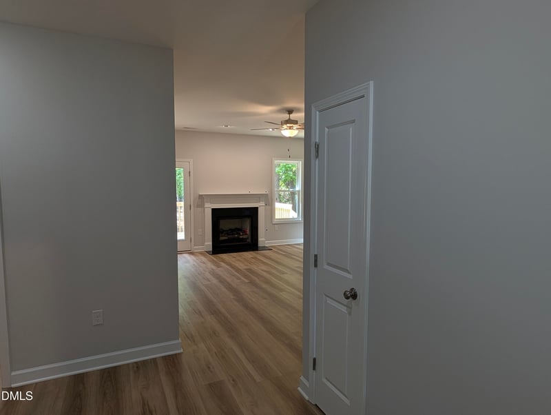 67 Oak Bluff Ct, Fuquay Varina, NC 27526