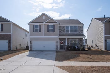 67 Prairie St, Clayton, NC 27527