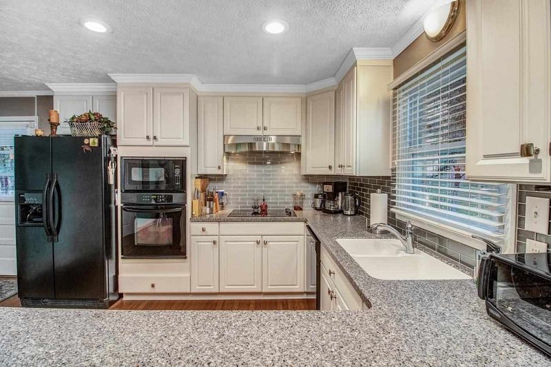 67 Ridge Cir, Roxboro, NC 27574