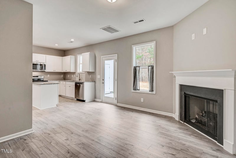 67 Stewarts Knob Dr, Clayton, NC 27527