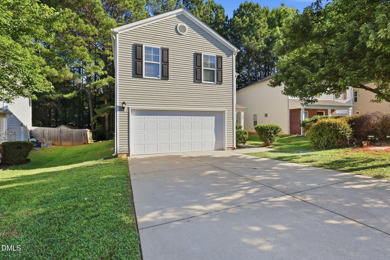 67 Valleyfield Dr, Clayton, NC 27527