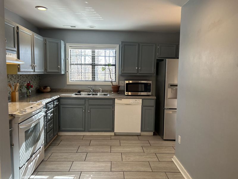 67 Willow Bridge Dr, Durham, NC 27707