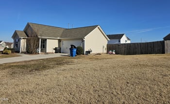 670 Meadowtop Cir, Burlington, NC 27217