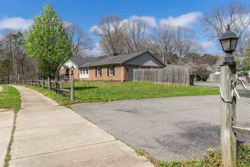 6700 Oak Ridge Dr, Raleigh, NC 27612