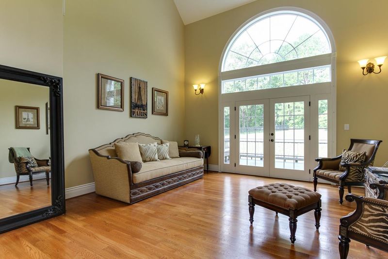 6700 Rollingwood Dr, Raleigh, NC 27613