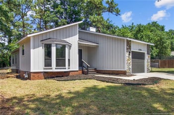 6700 Sandfield Ct, Fayetteville, NC 28304