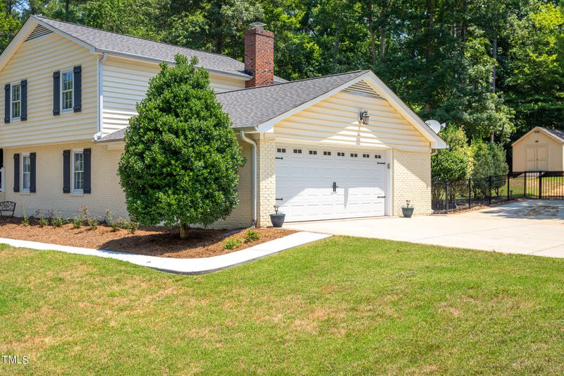 6700 Valley Dr, Raleigh, NC 27612
